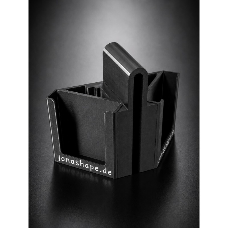 Mobile phone holder for padel court